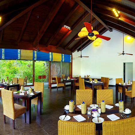 Niraamaya Retreats Cardamom Club Теккаді Екстер'єр фото