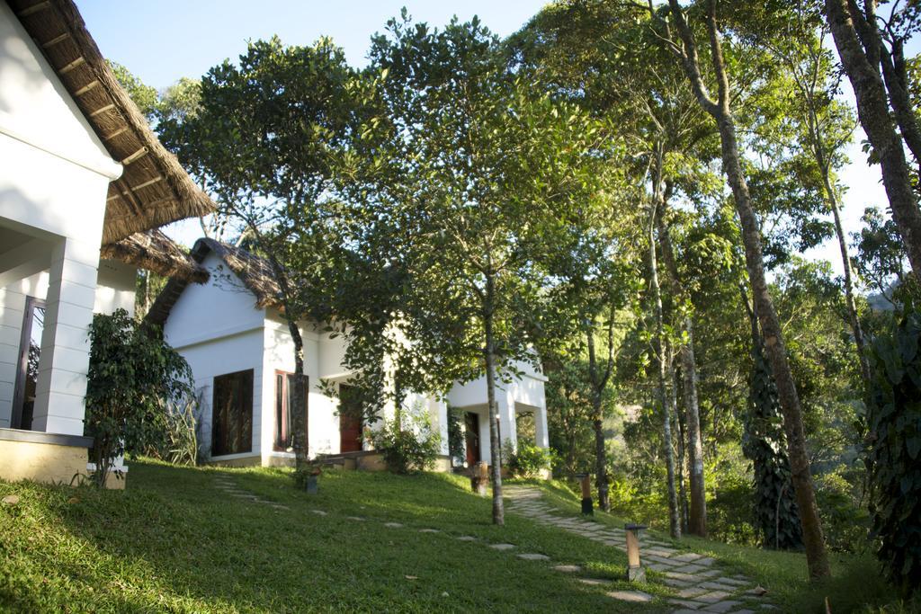 Niraamaya Retreats Cardamom Club Теккаді Екстер'єр фото