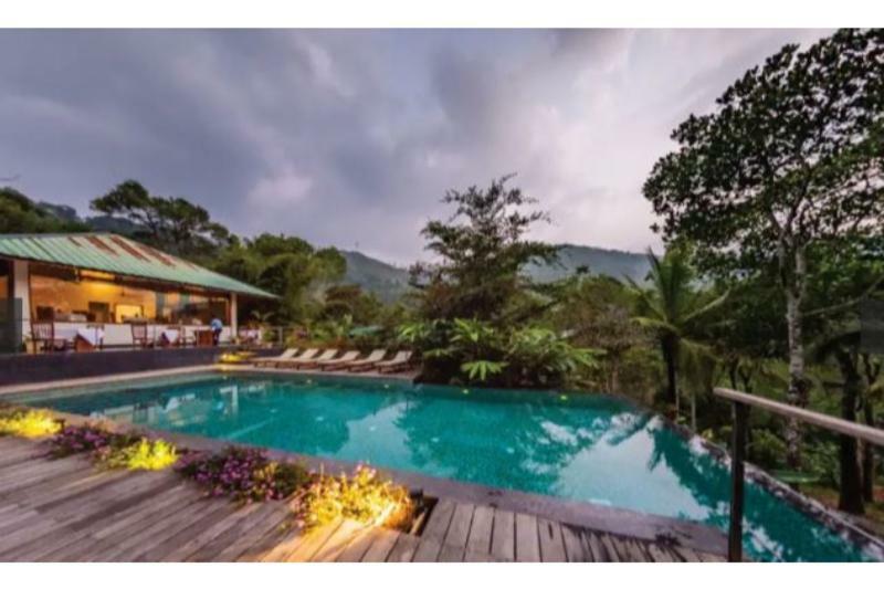 Niraamaya Retreats Cardamom Club Теккаді Екстер'єр фото